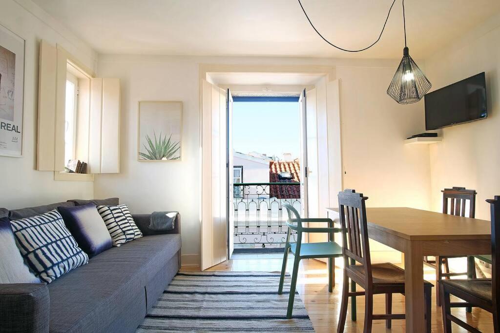 Bh4E-3Br With View In Heart Of Bairro Alto - Bright Apartment Lisbon Luaran gambar