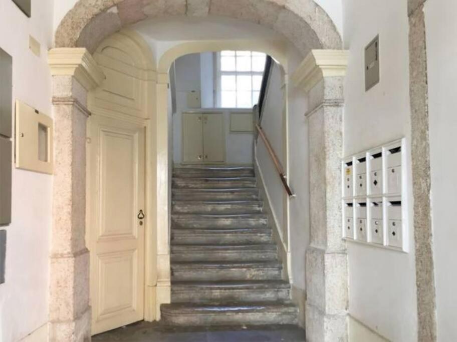 Bh4E-3Br With View In Heart Of Bairro Alto - Bright Apartment Lisbon Luaran gambar